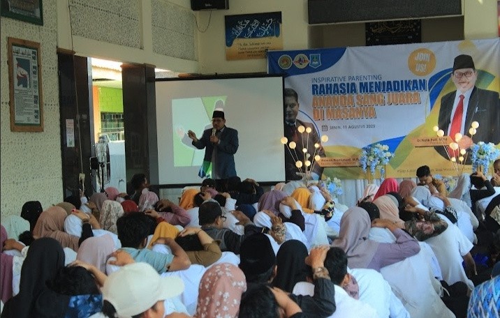 Read more about the article Inspiratif Parenting: SMAN 1 Gondangwetan Dorong Sinergi Orangtua dalam Mendidik Anak