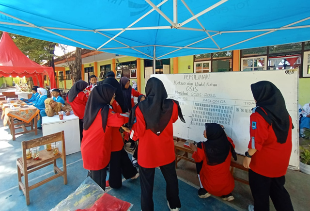 Read more about the article SMAN 1 Gondangwetan Gelar Pemilihan Calon Ketua dan Wakil Ketua OSIS Baru, Siapa yang Akan Memimpin?